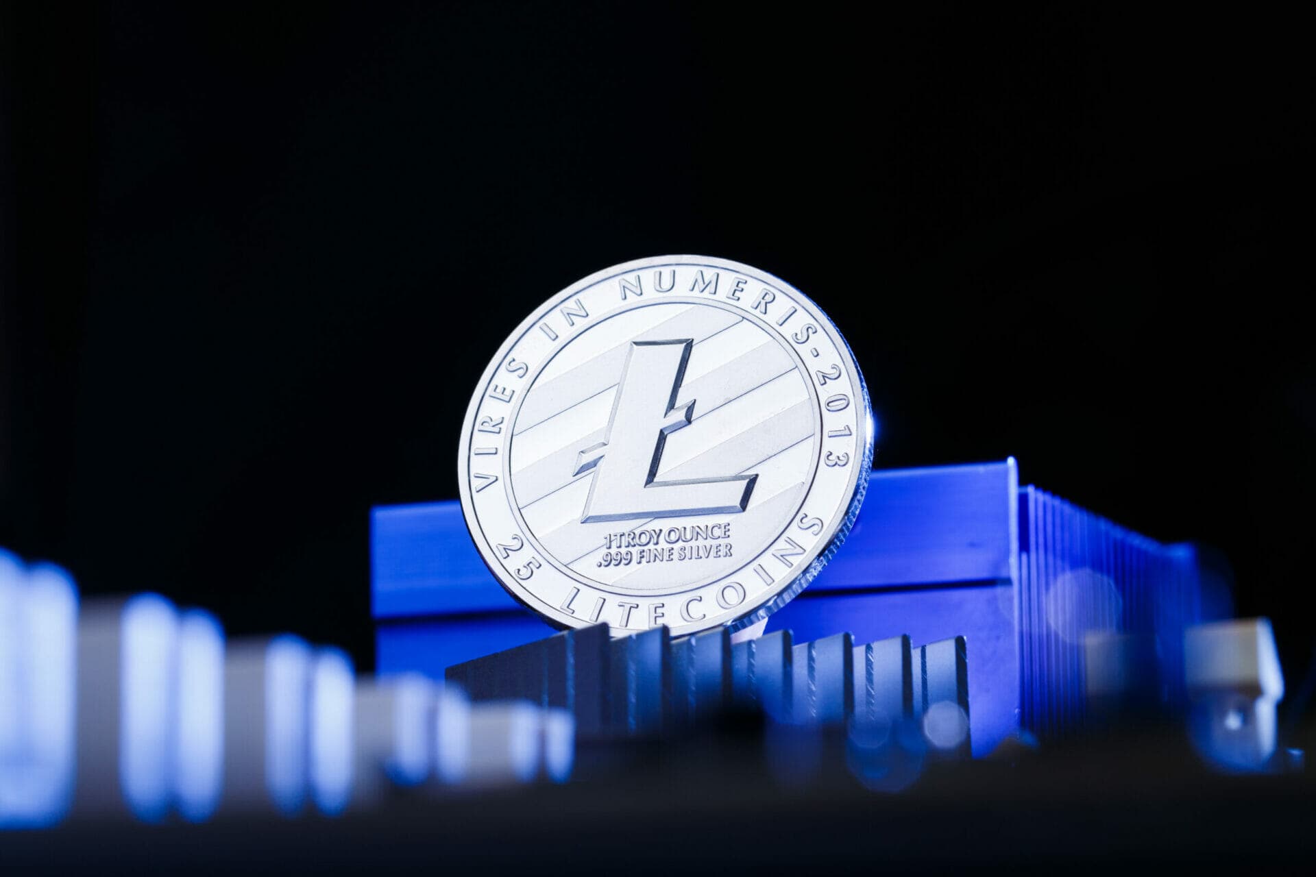 Aumento de actividad de ballenas impulsa a Litecoin.